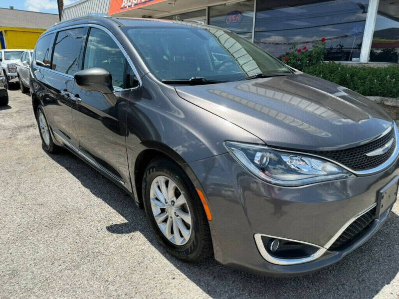 2019 Chrysler Pacifica Touring L 35th Anniversary