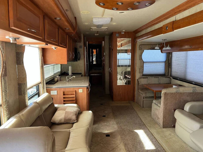 2007 Freightliner MH Chassis