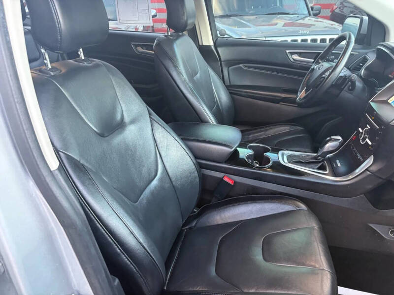 2017 Ford Edge Titanium