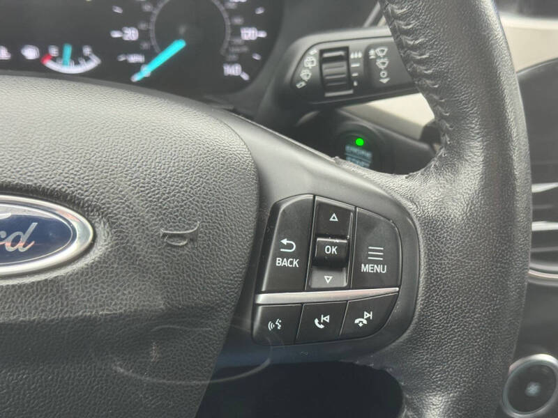 2020 Ford Escape SEL