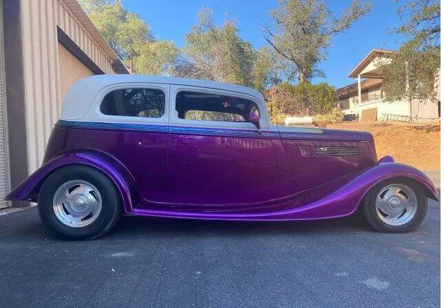 1933 Ford Victoria