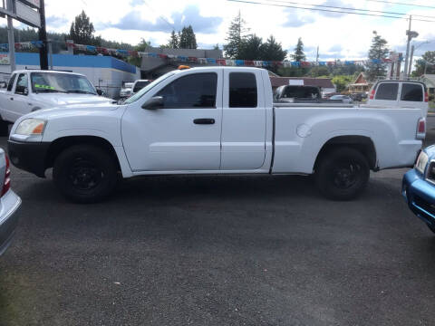 2007 Mitsubishi Raider LS