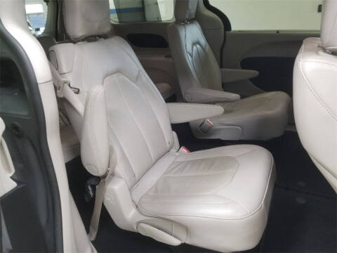 2021 Chrysler Pacifica Touring L