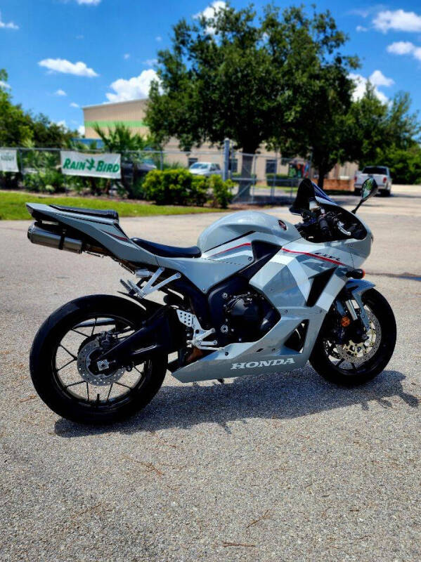 2025 Honda CBR600RR