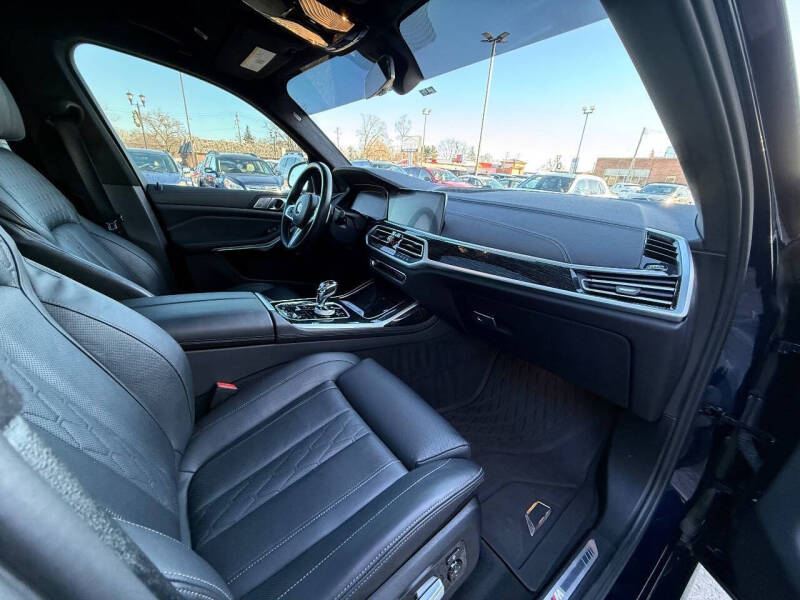 2022 BMW X7 xDrive40i