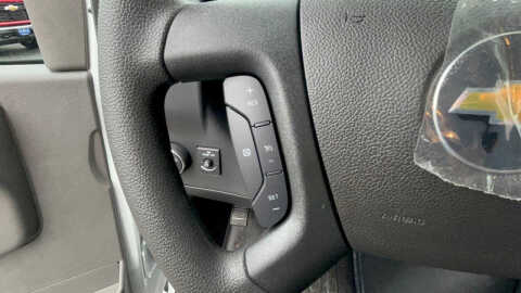 2025 Chevrolet Express 2500