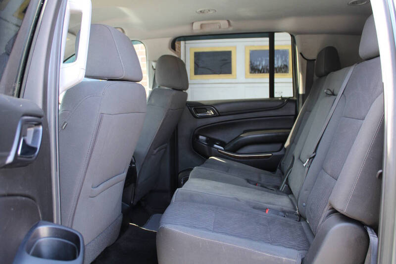 2018 Chevrolet Suburban LS