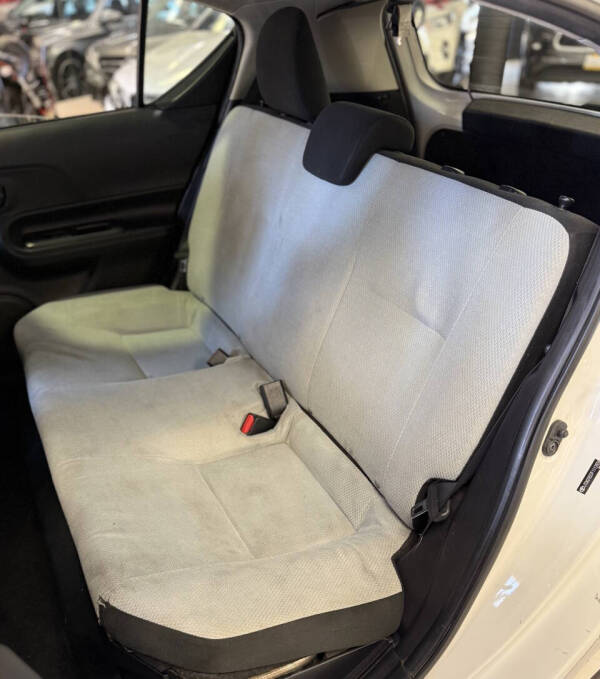 2015 Toyota Prius c Four