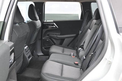 2025 Mitsubishi Outlander ES