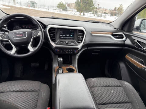 2017 GMC Acadia SLE-1