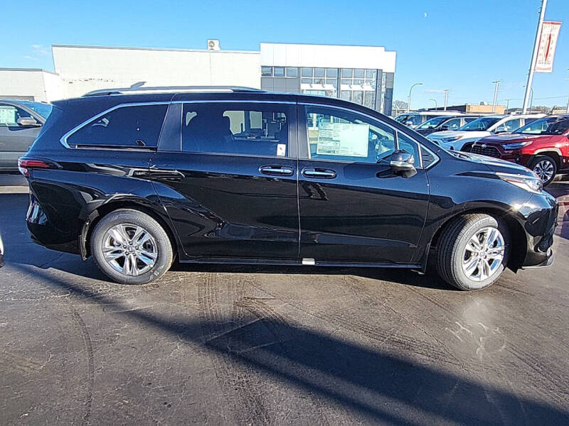 2026 Toyota Sienna Limited 7-Passenger
