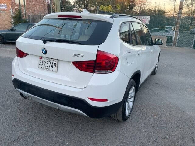 2015 BMW X1 28i photo 3