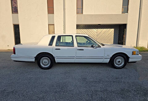 1994 Lincoln Town Car Executive