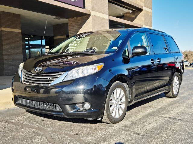 2014 Toyota Sienna XLE 7-Passenger