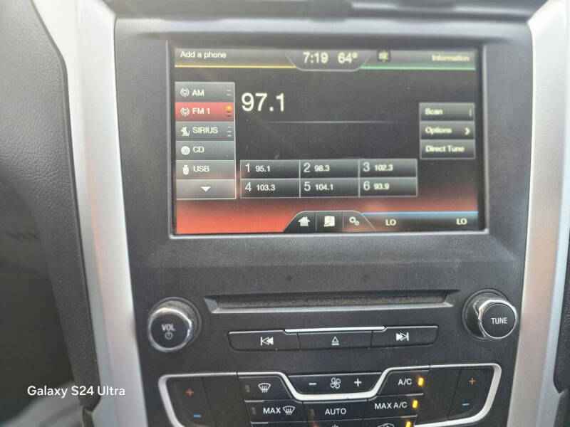 2016 Ford Fusion Hybrid SE