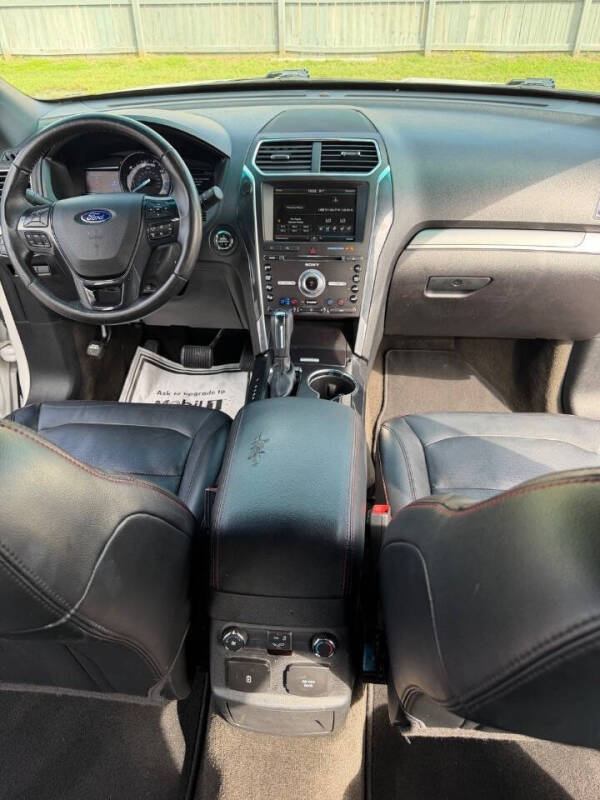 2016 Ford Explorer Sport