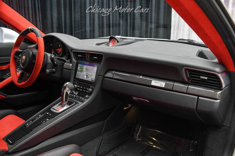 2019 Porsche 911 GT2 RS