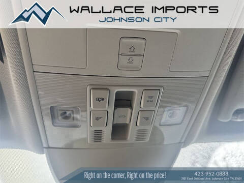 2026 Volkswagen Taos SE Black 4Motion