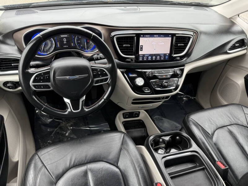 2018 Chrysler Pacifica Touring L
