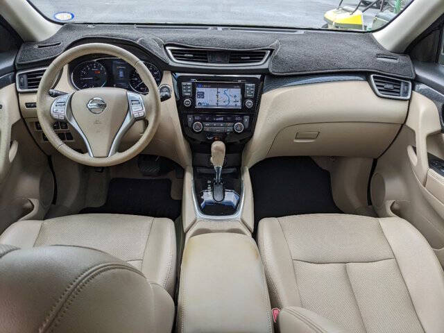 2015 Nissan Rogue 12