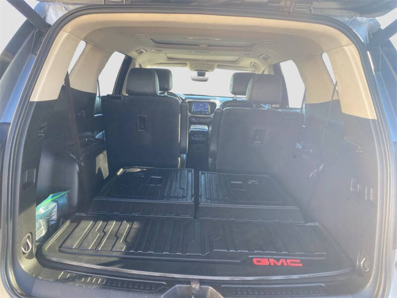 2021 GMC Acadia Denali