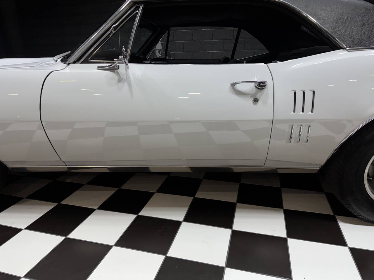 1967 Pontiac Firebird 22
