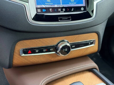 2024 Volvo XC90 B6 Plus Bright Theme 7P
