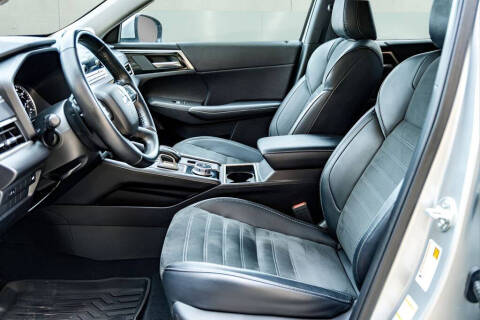 2024 Mitsubishi Outlander SE