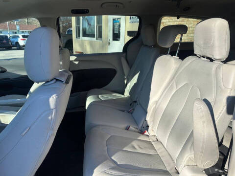 2017 Chrysler Pacifica LX