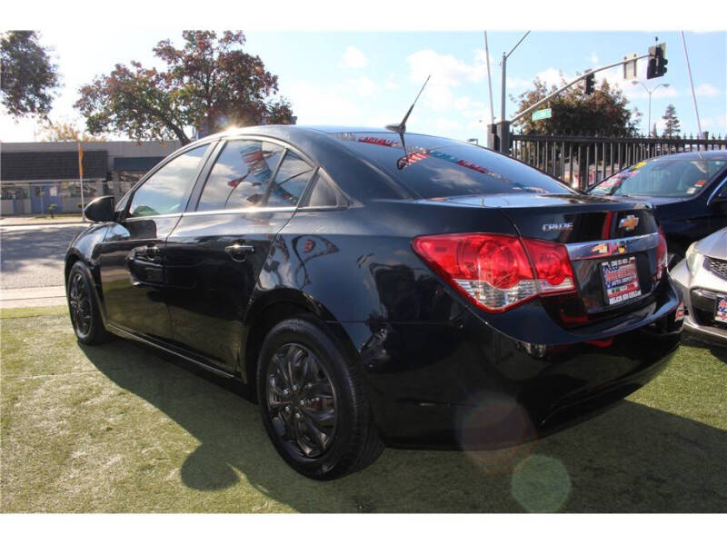 2011 Chevrolet Cruze LS