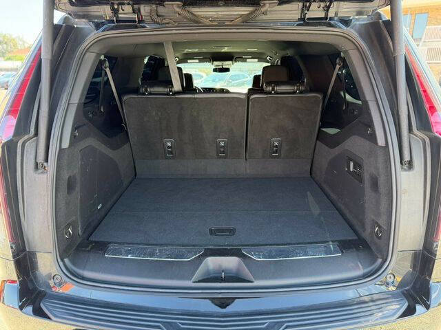 2023 Cadillac Escalade ESV Luxury