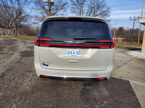2021 Chrysler Pacifica Touring