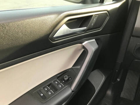 2019 Volkswagen Tiguan SE