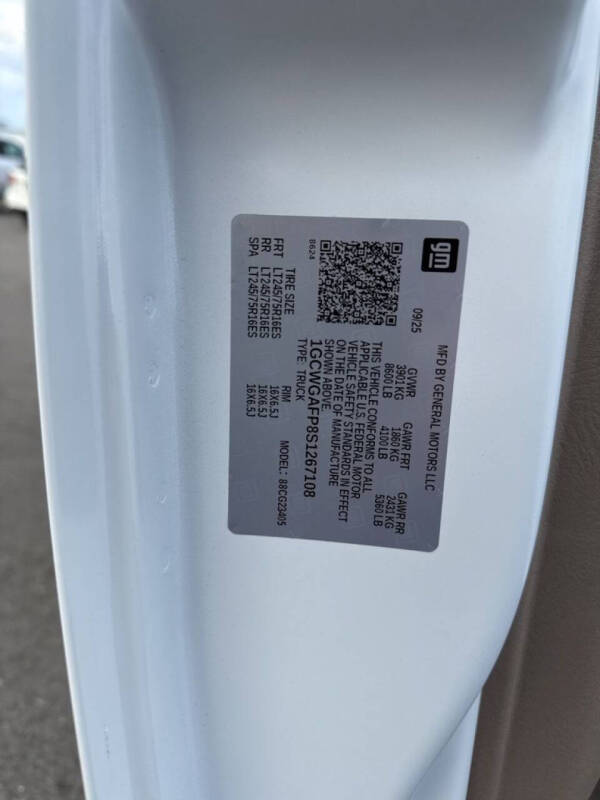 2025 Chevrolet Express 2500