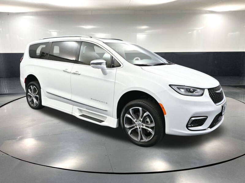 2022 Chrysler Pacifica Pinnacle