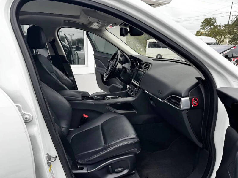 2017 Jaguar F-PACE 35t