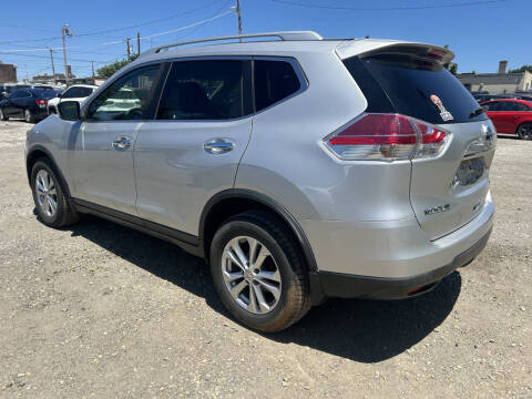 2015 Nissan Rogue SV