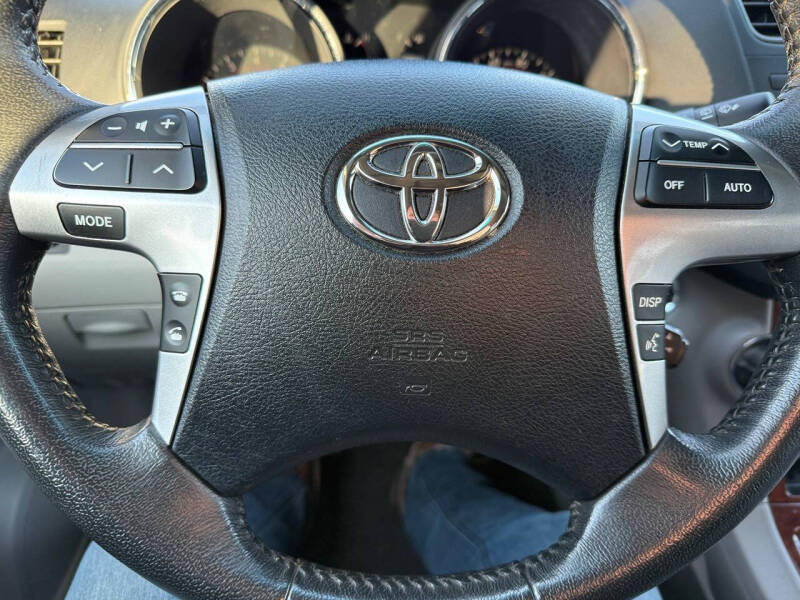 2011 Toyota Highlander Limited