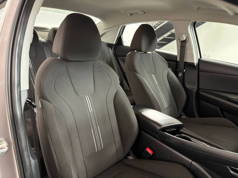 2022 Hyundai Elantra