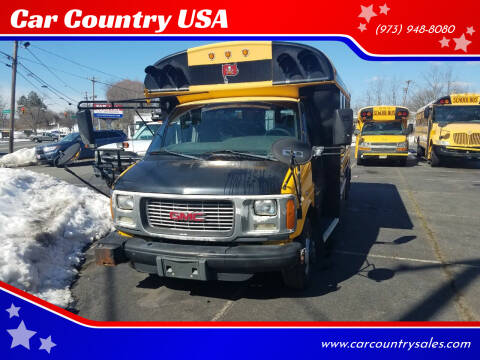 2004 GMC Savana Cutaway