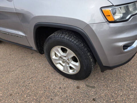 2017 Jeep Grand Cherokee Laredo