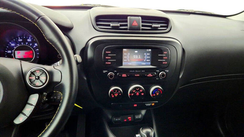 2016 Kia Soul +