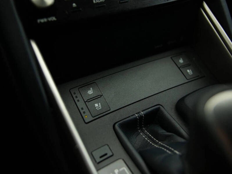 2018 Lexus IS 300