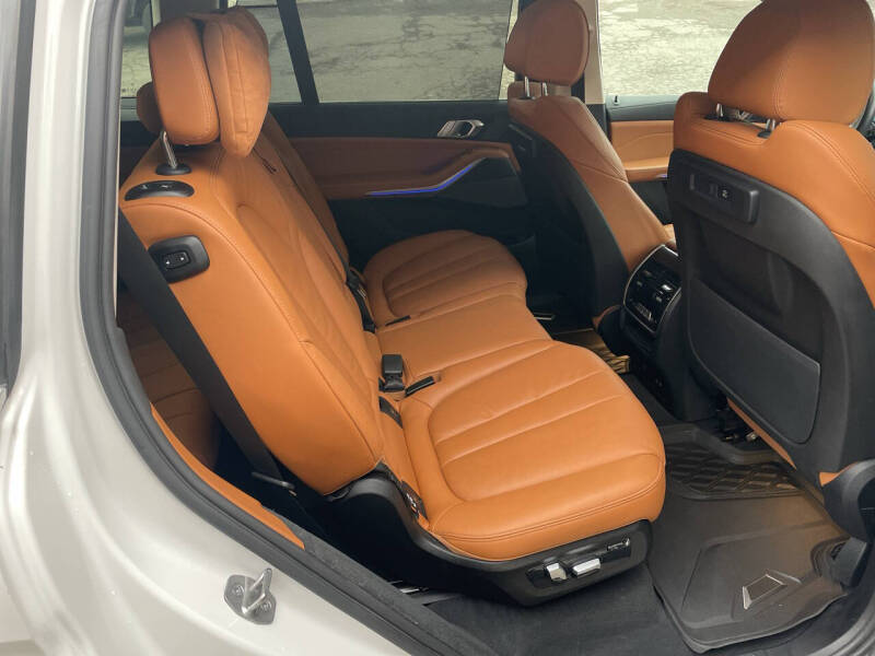 2022 BMW X7 xDrive40i