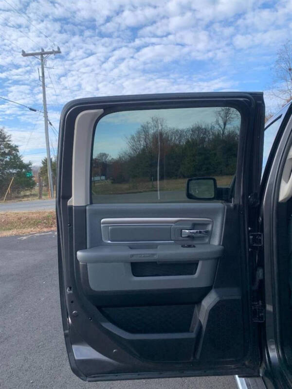 2016 RAM 1500 Big Horn