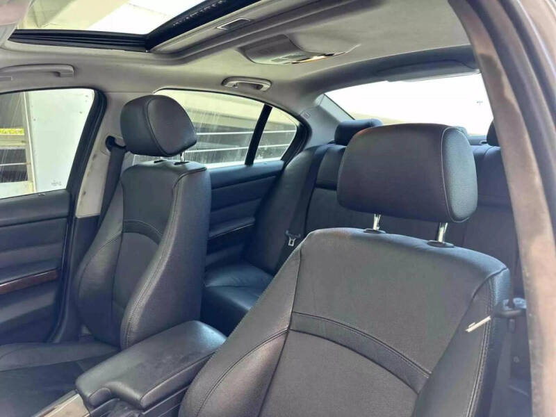 2011 BMW 3 Series 335i