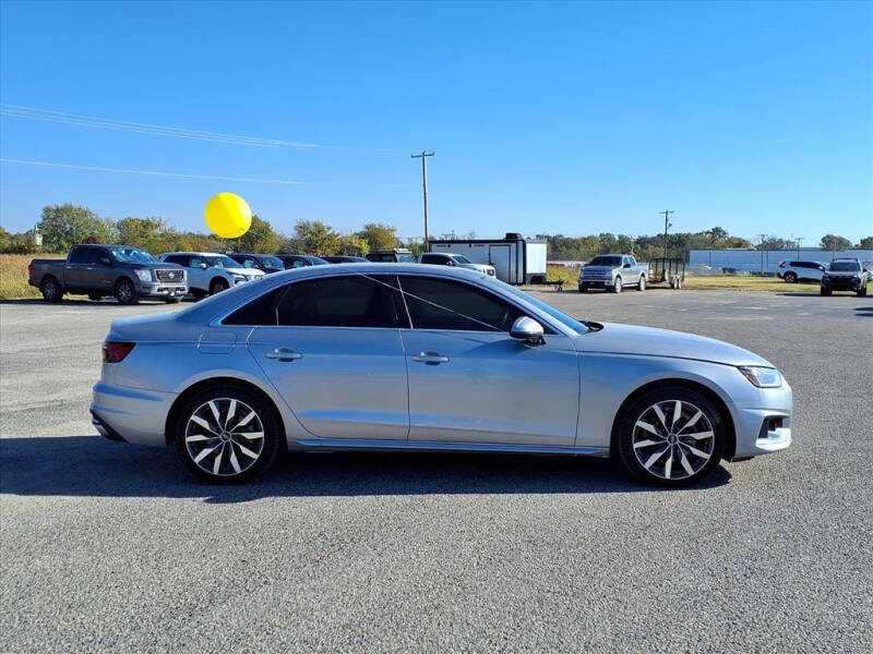 2022 Audi A4 quattro Premium Plus 40 TFSI