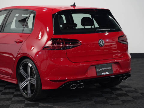 2016 Volkswagen Golf R 4Motion