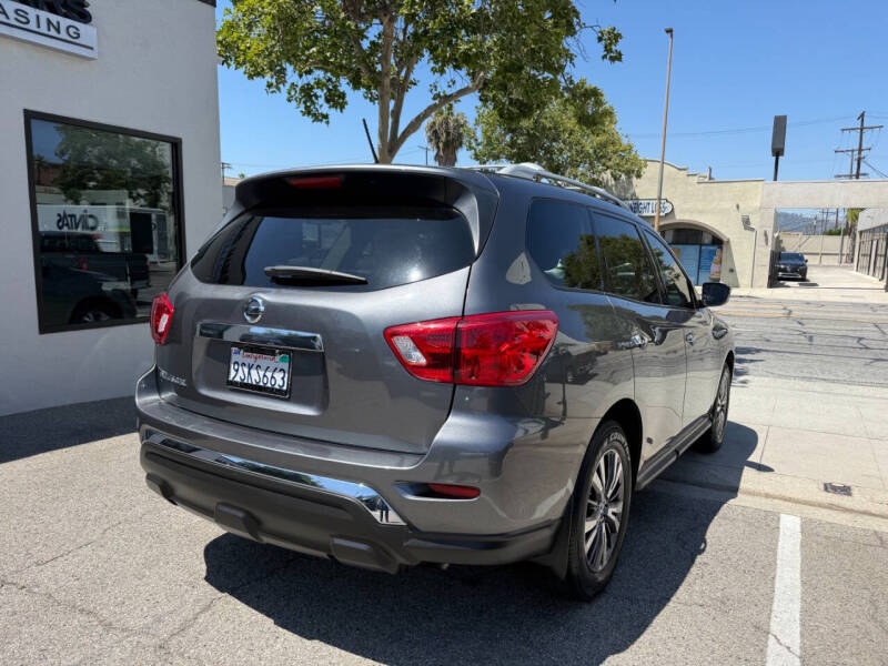 2018 Nissan Pathfinder S
