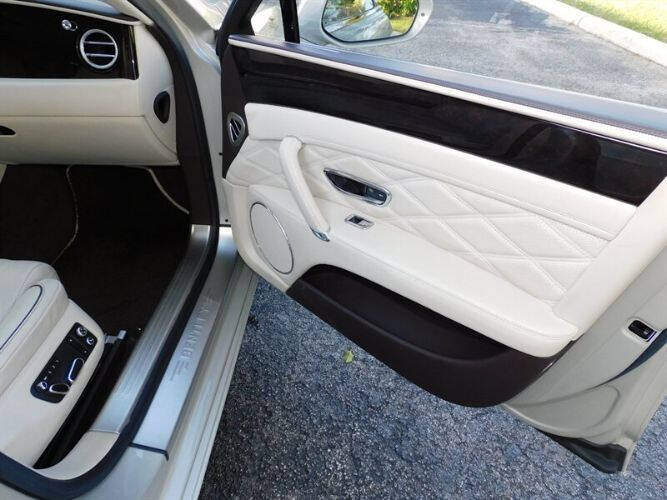 2016 Bentley Flying Spur V8